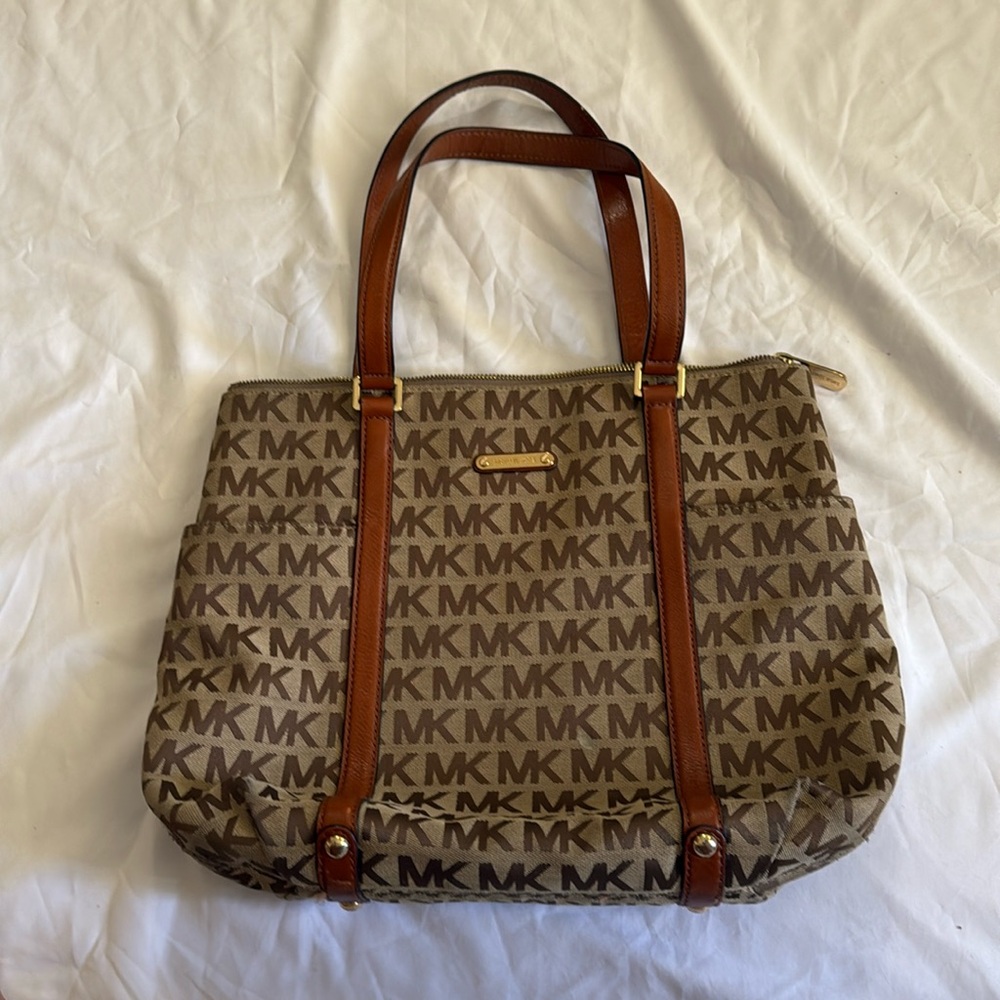 Authentic preloved michael kors tote bag